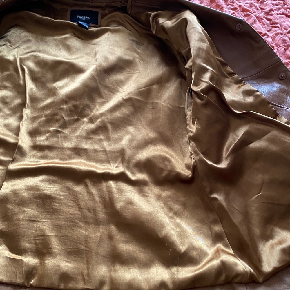 Jacket - Picture 7 of 8